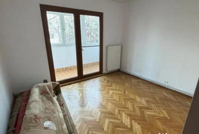 Apartament cu 3 camere decomandat în 1 Mai - 4