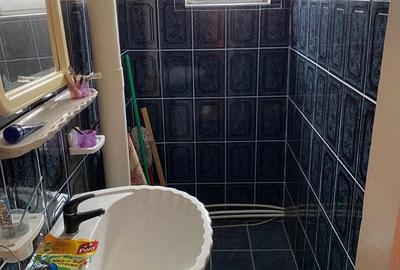 Apartament cu 3 camere decomandat în Tecuci - 1