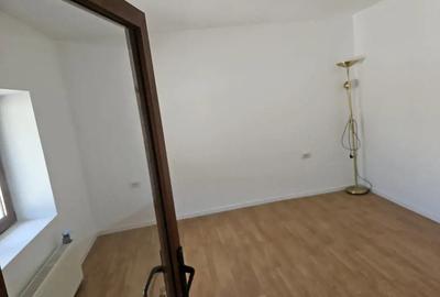 Casa de vanzare urgent pretabil sediu de firma,birou ! - 3