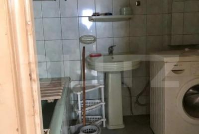 Casă cu 2 camere cu Canalizare în Schei