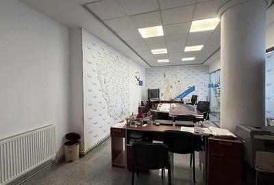 Spațiu comercial, de 540 mp, în Central - 7