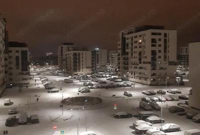 Apartament cu 3 camere decomandat în Tractorul - 1