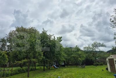 Casă cu 2 camere cu Canalizare în Râșnov