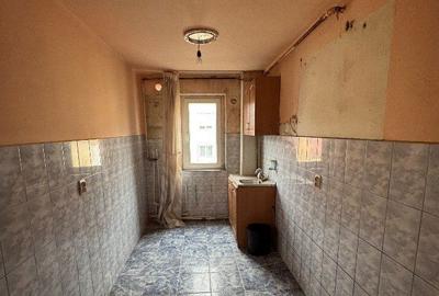 Apartament cu 3 camere semidecomandat în Bunești - 10