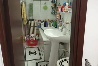 Apartament cu 3 camere semidecomandat în Ostroveni - 5