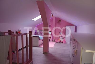 Apartament cu 3 camere decomandat, mobilat în Vasile Aaron - 7