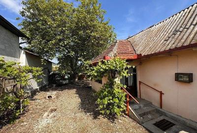 Casă cu Teren 900 Mp în Ceangăi