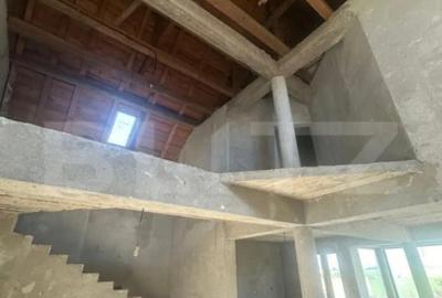 Casă cu 7 camere cu Teren 2600 Mp în Rădăuți - 4