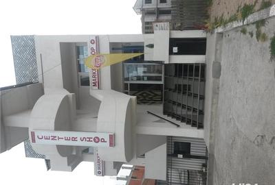Spațiu comercial, de 720 mp, în Central - 1