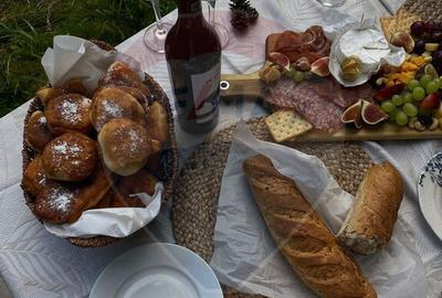 DE VANZARE Pensiune | 12 camere | Bisoca / Buzau - 1