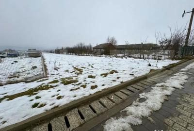 Teren de 1942 mp, în Unirea - 2