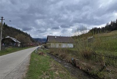 Teren intravilan de 9000 mp, în Central - 6
