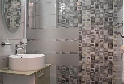 Apartament cu 3 camere decomandat în Central - 1