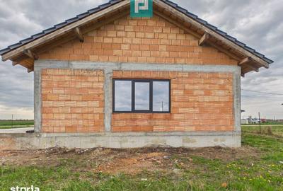 Casă cu 4 camere cu Teren 684 Mp în Zimandu Nou - 11