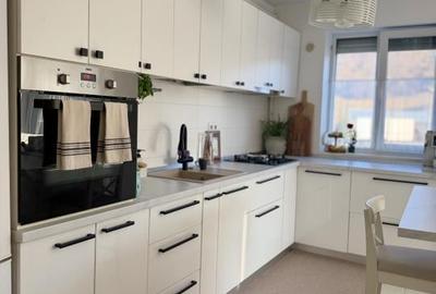 Apartament cu 3 camere semidecomandat în Florești - 12