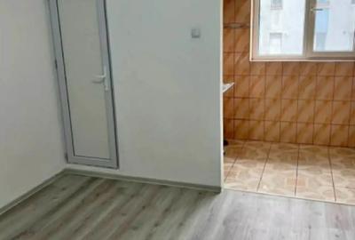 Garsoniera de vanzare zona eroii revoluitei - 1