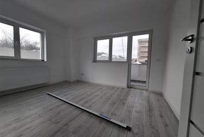 Apartament cu 3 camere decomandat în Galata - 7