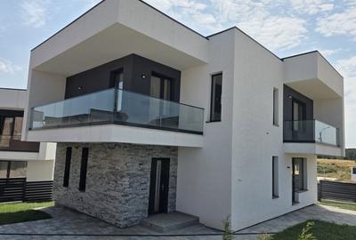 Casa premium - 145 mp, 4 camere, 2.5 km de centru Pitesti - 2