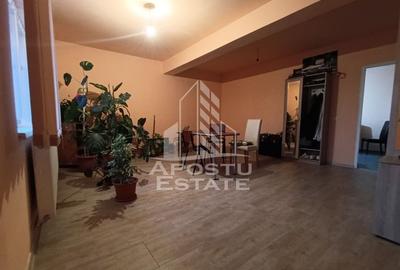 Casă individuală cu 5 camere în Ronaț