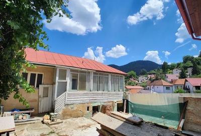 Casă individuală cu 2 camere cu Canalizare în Schei - 3