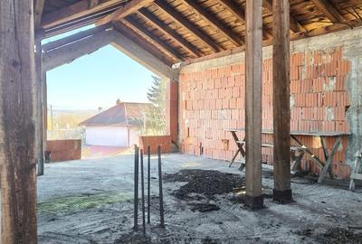 Casă cu 5 camere cu Teren 1000 Mp în Sântuhalm - 2