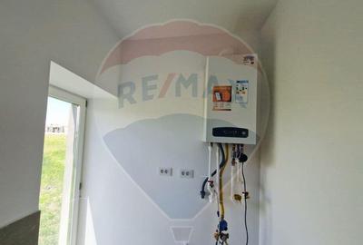 Casa / Vila - 132,5 mp , teren - 264 mp / zona Carcea - 17