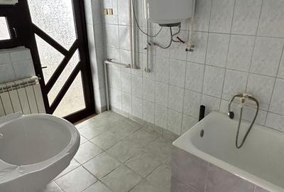 Casă de închiriat în zona Faleza Nord - 15