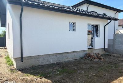 Casă cu 3 camere în Vârteju