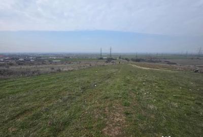 Teren de 3000 mp, în Central