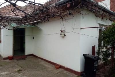 Casă cu 3 camere cu Teren 300 Mp în Central - 7