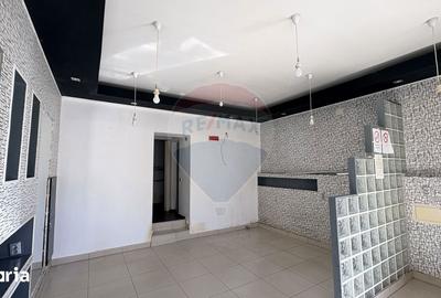 Spațiu comercial, de 35 mp, în Central - 2