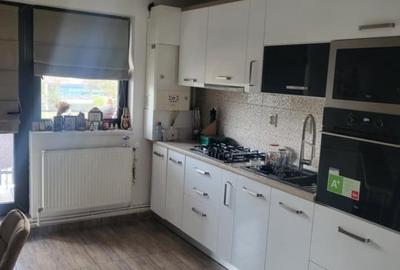 Apartament 2 camere, zona Bariera, etaj intermediar. Apartament 2 camere, zona Bariera, etaj intermediar. - 2