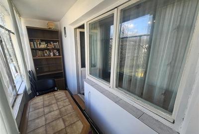 Apartament cu 3 camere decomandat, mobilat în Micro II - 20