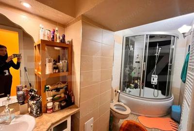 Apartament 4 camere zona foarte buna,renovat si utilat - 1