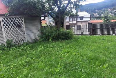 Casă cu 4 camere cu Teren 227 Mp în Poiana Țapului - 1