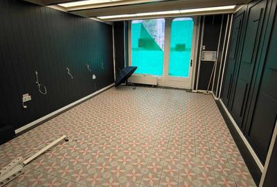 Spațiu comercial, de 92 mp, în Central - 3