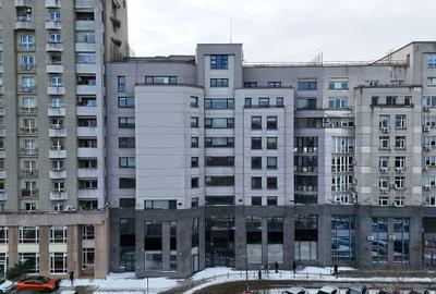 Birou, de 3,560 mp, în P-ța Unirii - 1