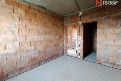 Apartament 3 camere decomandat 72 mp cu gradina de 100 mp in Giroc- V2808 - 4