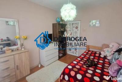 Apartament cu 3 camere semidecomandat în Central - 10