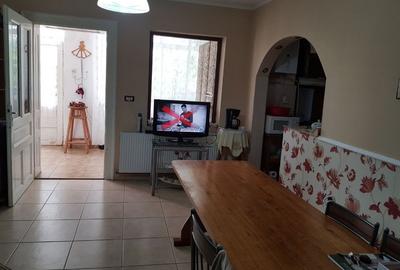 Casă cu 5 camere cu Teren 547 Mp în Vladimirescu - 3