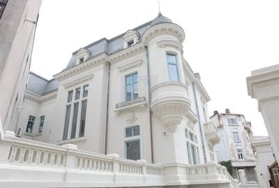 Vila istorica de vanzare in zona *Unirii* | 21 camere | curte, garaj - 1