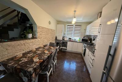 Duplex cu 3 camere cu Canalizare în Florești - 7