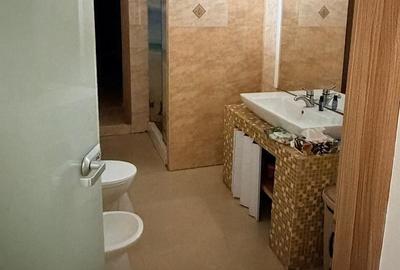 Casă individuală cu 8 camere cu Canalizare în Diosig - 15