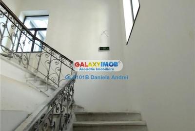 De vanzare VILA cu 26 camere + TEREN 450 mp ULTRACENTRAL 2800000 EURO De vanzare VILA cu 26 camere + TEREN 450 mp ULTRACENTRAL 2800000 EURO - 32