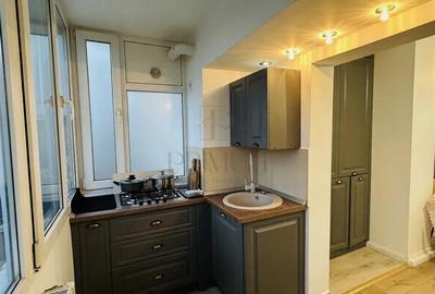 Apartament cu 3 camere decomandat, mobilat în Bucovina