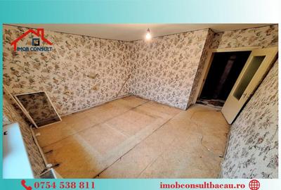 Apartament cu 3 camere decomandat în Mioriței