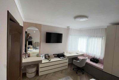 Apartament cu 3 camere, mobilat în Central - 2