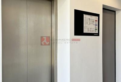 Spațiu comercial, de 386 mp, în Centrul Civic - 8