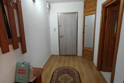 Apartament cu 3 camere ~ Zona Micro 3 / Iazul Morilor ~ cu imbunatatiri Apartament cu 3 camere ~ Zona Micro 3 / Iazul Morilor ~ cu imbunatatiri - 2