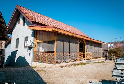 Casă cu 5 camere cu Canalizare în Malovăț - 16